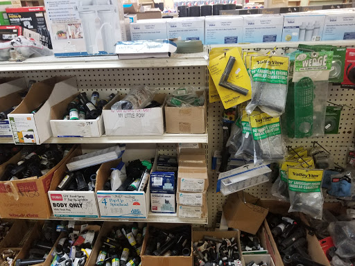 Discount Store «Salvage Discount Store», reviews and photos, 4307 Kernersville Rd, Kernersville, NC 27284, USA