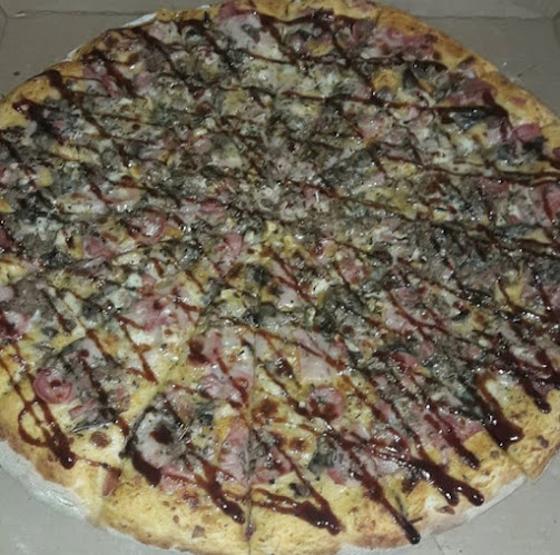 Chamo's Pizza - Pizzeria