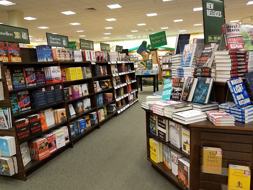 Book Store «Barnes & Noble», reviews and photos, 3701 McKinley Pkwy, Buffalo, NY 14219, USA