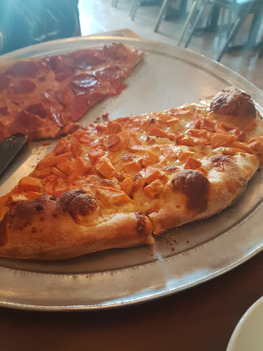 #3 best pizza place in Chicopee - John's Pizzeria & Restaurant