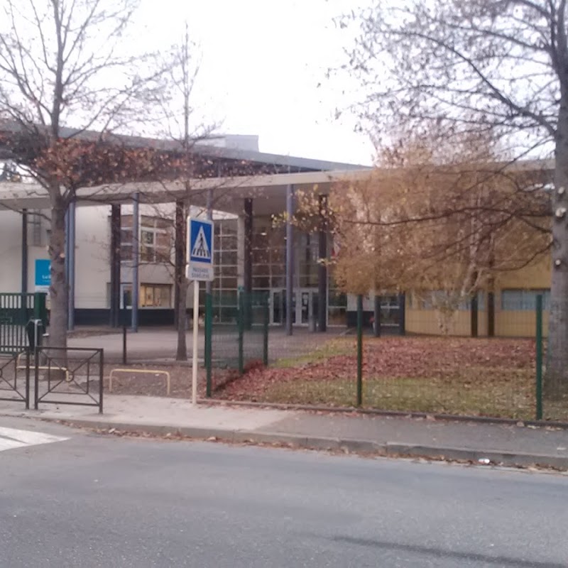 Lycée Charles Poncet Espace Paul Béchet