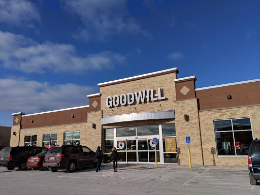 Thrift Store «Goodwill - Chaska», reviews and photos