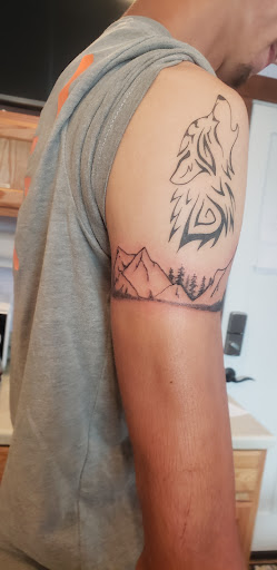 Explore mom name tattoo ideas for guys, creative tattoo ideas in Davis, available at SIX GUN SOUND TATTOO