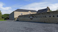 Extérieur du Hôtel Restaurant Le Clos de l'Ancien Pressoir à Commes - n°5