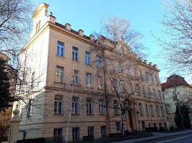 Univerzita Karlova v Praze - Matematicko-fyzikálni fakulta - Knihovna MFF