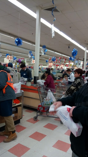 Grocery Store «Market Basket», reviews and photos, 34 Plaistow Rd, Plaistow, NH 03865, USA
