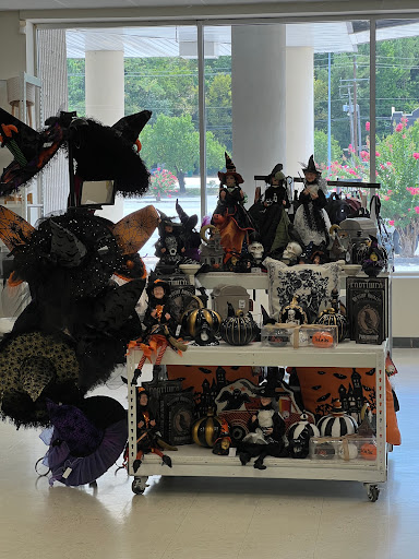 Home Goods Store «Tuesday Morning», reviews and photos, 2516 Cantrell Rd i, Little Rock, AR 72202, USA