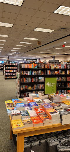 Book Store «Barnes & Noble», reviews and photos, 735 Haywood Rd, Greenville, SC 29607, USA