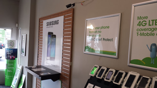 Cell Phone Store «Cricket Wireless Authorized Retailer», reviews and photos, 707 E Landis Ave, Vineland, NJ 08360, USA