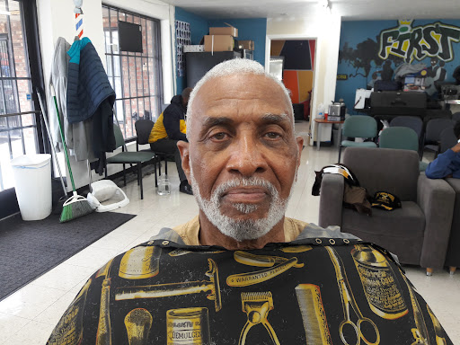 Barber Shop «First Class Barber Shop», reviews and photos, 610 W Trinity Ln, Nashville, TN 37207, USA