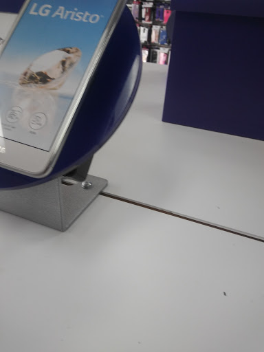 Cell Phone Store «MetroPCS Authorized Dealer», reviews and photos, 671 Spartanburg Hwy, Hendersonville, NC 28792, USA