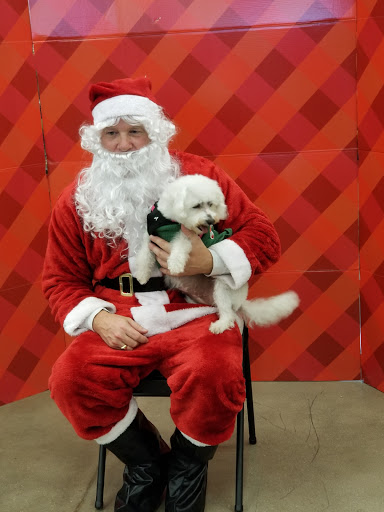 Pet Supply Store «Petco Animal Supplies», reviews and photos, 6720 Fox Centre Pkwy, Gloucester Courthouse, VA 23061, USA