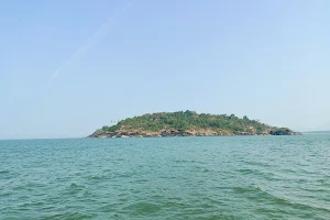 Kurumgad Island image