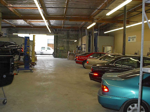 Auto Body Shop «Pacific Coast Auto Body», reviews and photos, 5162 Goldman Ave, Moorpark, CA 93021, USA