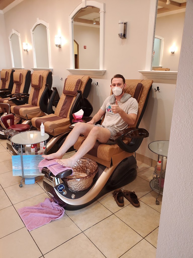Virago at (Vince Nail Spa) 76182