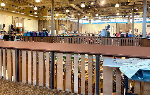 Clothing Store «L.L. Bean», reviews and photos, 1000 Ross Park Mall Dr, Pittsburgh, PA 15237, USA