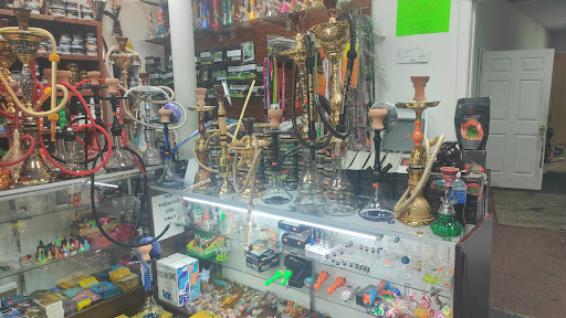 Tobacco Shop «Hickory Grove Discount Tobacco», reviews and photos, 7008 E W.T. Harris Blvd #23, Charlotte, NC 28215, USA