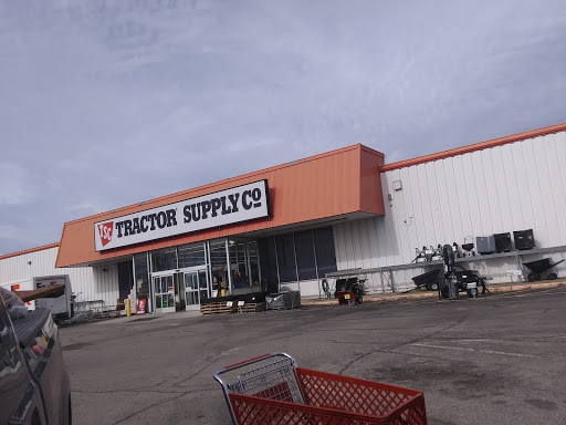 Home Improvement Store «Tractor Supply Co.», reviews and photos, 2003 E Tipton St, Seymour, IN 47274, USA