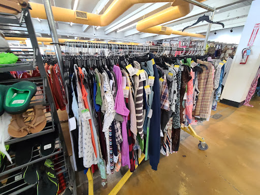 Thrift Store «Goodwill Store», reviews and photos, 23740 El Toro Rd e, Lake Forest, CA 92630, USA
