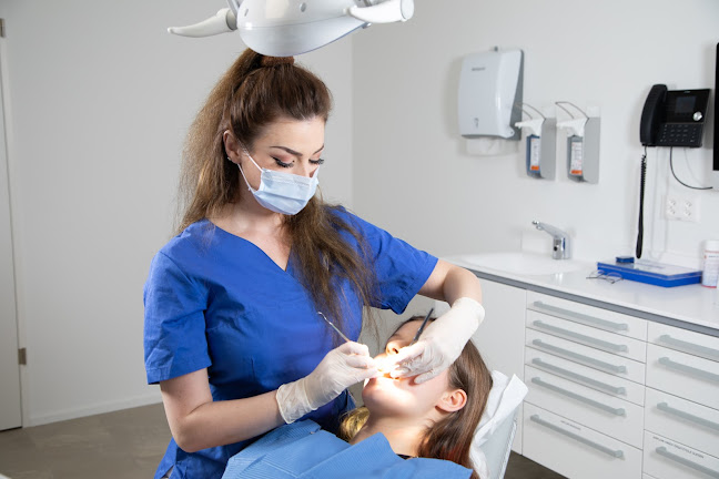 Zahnarzt Thun | Zahnklinik im Freienhof | Dr. Stengler - Thun