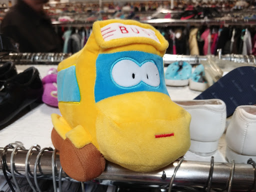 Thrift Store «Super Thrift Store», reviews and photos, 815 N Oxnard Blvd, Oxnard, CA 93030, USA