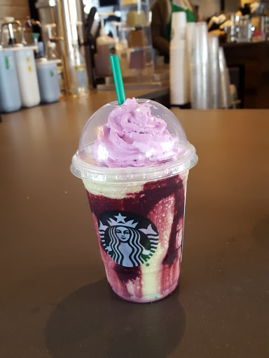 Coffee Shop «Starbucks», reviews and photos, 7669 Crile Rd, Painesville, OH 44077, USA