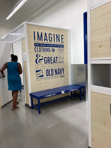 Shopping Mall «The Promenade Shops at Evergreen Walk», reviews and photos, 501 Evergreen Way #503, South Windsor, CT 06074, USA