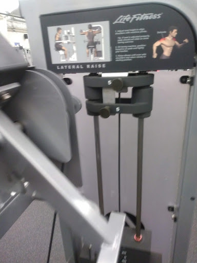 Gym «McVeigh Sports & Fitness Center», reviews and photos, 2160 Liggett Avenue, Fort Lewis, WA 98433, USA