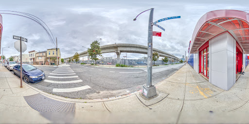 Self-Storage Facility «CubeSmart Self Storage», reviews and photos, 138-54 94th Ave, Jamaica, NY 11435, USA