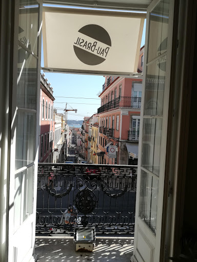 Wooden doors shops in Lisbon
