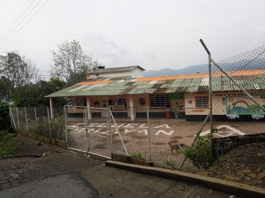 I.E.D Refra Sede Arrayan Alto