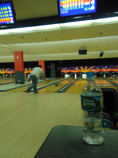 Bowling Alley Amf Terrace Gardens Lanes Reviews And Photos
