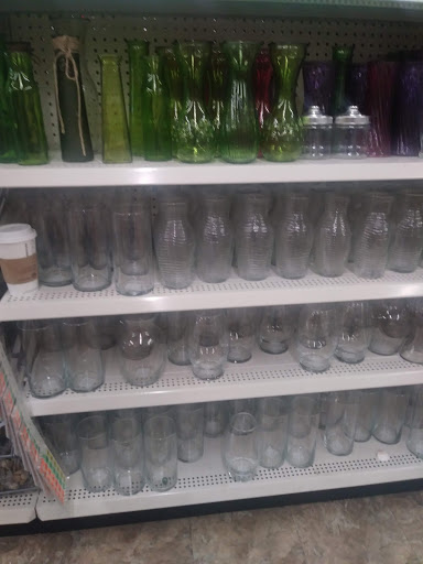 Dollar Store «Dollar Tree», reviews and photos, 1840 Long Beach Blvd, Long Beach, CA 90806, USA