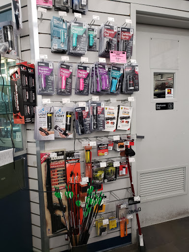 Sporting Goods Store «Big 5 Sporting Goods - El Paso», reviews and photos, 9813 Dyer St #500, El Paso, TX 79924, USA