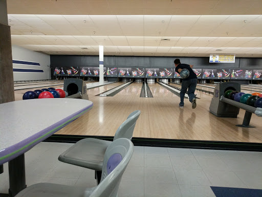 Bowling Alley «Coal Creek Bowling Center», reviews and photos, 1455 Coal Creek Dr, Lafayette, CO 80026, USA