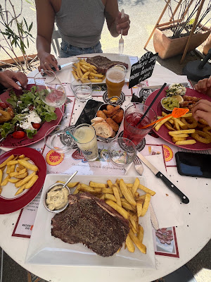 Café La Suite à Saintes-Maries-de-la-Mer