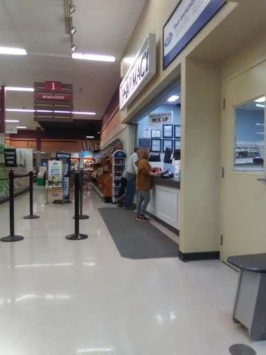 Supermarket «Giant Eagle Supermarket», reviews and photos, 1050 Mountain Laurel Plaza, Latrobe, PA 15650, USA