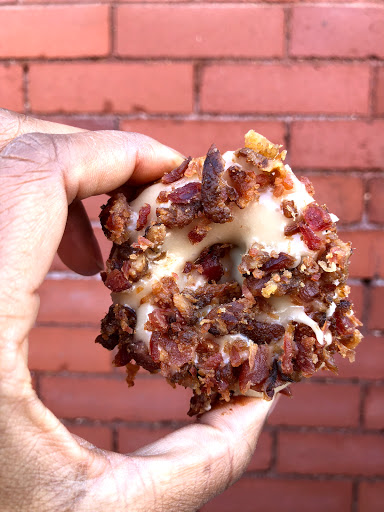 Donut Shop «Peace, Love and Little Donuts», reviews and photos, 2018 Smallman St, Pittsburgh, PA 15222, USA