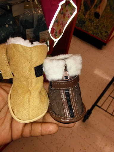 Pet Supply Store «Petco Animal Supplies», reviews and photos, 22631 Gratiot Ave, Eastpointe, MI 48021, USA