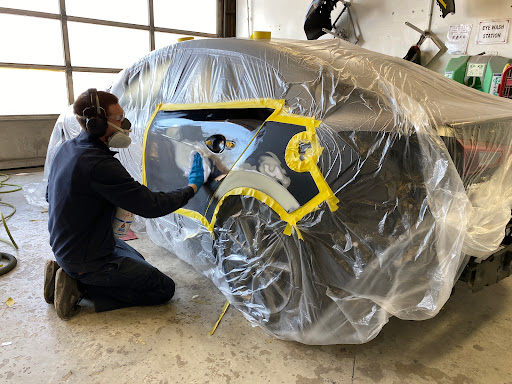 Auto Body Shop «Schaefer AutoBody Centers - Ellisville, MO», reviews and photos, 16109 Manchester Rd, Ellisville, MO 63011, USA