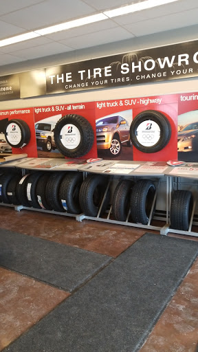 Tire Shop «Firestone Complete Auto Care», reviews and photos, 7237 W Dempster St, Niles, IL 60714, USA