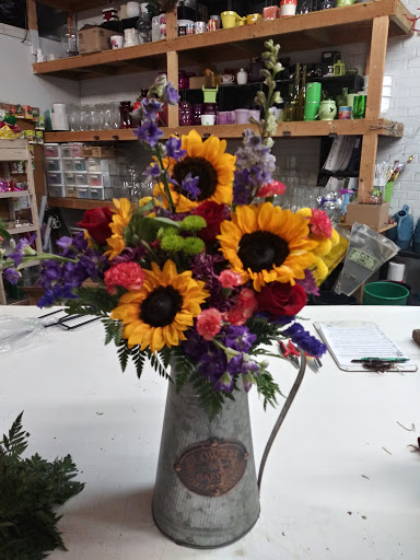 Florist «Thrifty Florist», reviews and photos, 26989 Woodward Ave, Huntington Woods, MI 48070, USA