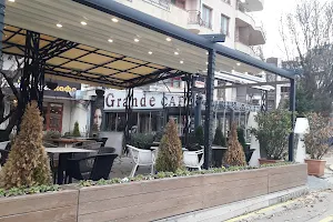 Grande Cafe image