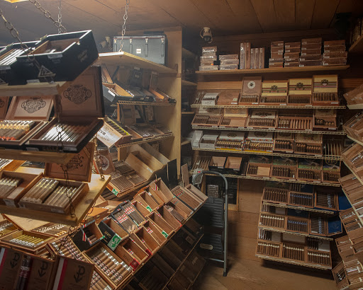 Cigar Shop «Cigar Hustler», reviews and photos, 829 Deltona Blvd, Deltona, FL 32725, USA
