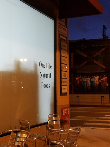 Health Food Store «One Life Natural Foods», reviews and photos, 3001 Main St, Santa Monica, CA 90405, USA