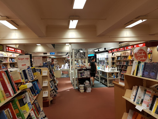 Bookshops open on Sundays in Sydney