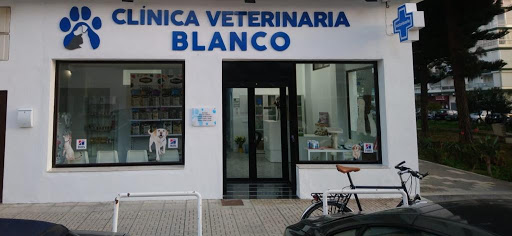 Clínica Veterinaria Blanco - Calle Dr. Fleming, 46, 29740 Torre del Mar, Málaga, España