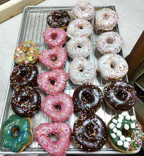 Donut Shop «Honeys Donuts», reviews and photos, 4801 Laguna Blvd # 102, Elk Grove, CA 95758, USA