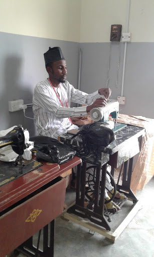 El-Nur Fashion Designer, No. Abba Kagu Marte street Bulumkutu Abuja Maiduguri Maiduguri Metropolitan Council, Maiduguri, Nigeria, Tailor, state Adamawa
