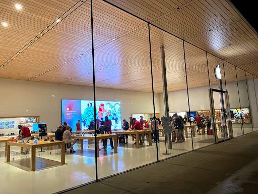 Computer Store «Apple Waterside Shops», reviews and photos, 5555 Tamiami Trail N, Naples, FL 34108, USA